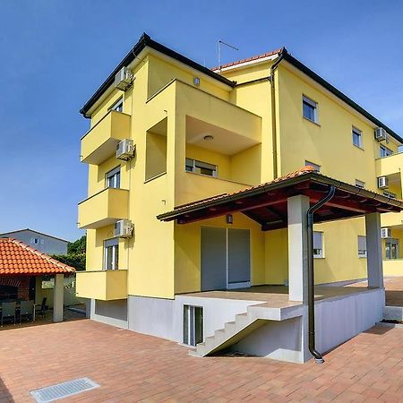 Apartments Kralj Medulin Exterior photo