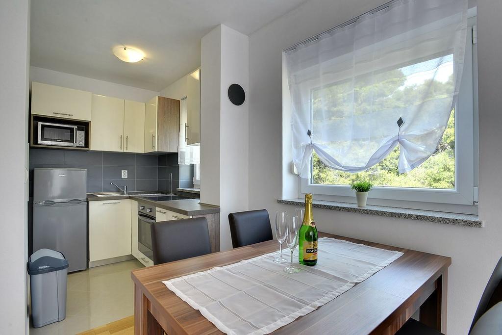 Apartments Kralj Medulin Exterior photo