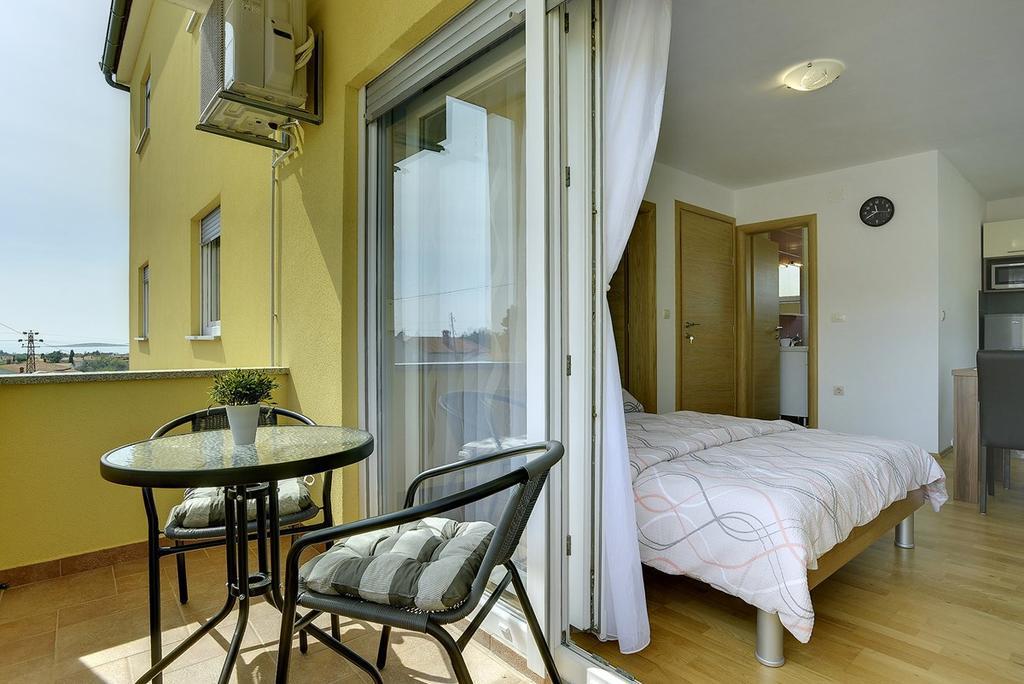 Apartments Kralj Medulin Exterior photo